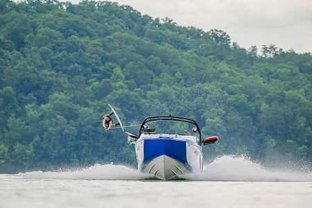 Катер Yamaha 222XE